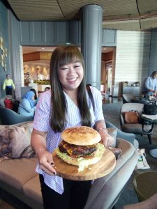 Boom Burger Nikmatnya Ramai-Ramai 1