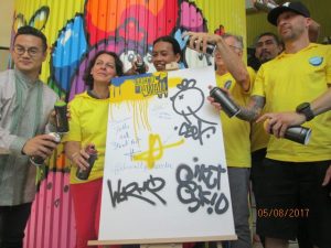 Seni Mural Warnai Yello Hotel 1