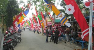 penjual Bendera Raup omset Rp 5 jutaan 12