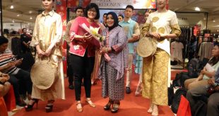 Peringati Hari Batik dengan Ciptakan Karya Baru 22