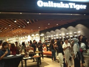 Datangkan Artis Ibukota, Onitsuka Tiger Buka Gerai 1