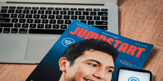 Jumpstart Magazine Hong Kong Beri Penghargaan Startup of The Year 2019 Untuk Qlue 7