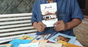 Buku "Ziarah Sejarah" Sering jadi Literasi Penulis 15