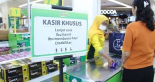 Giant Supermarket Sediakan Waktu Belanja Khusus Bagi Lansia 18