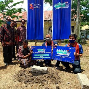 Peduli Pendidikan di NTT, Karyawan XL Axiata Salurkan Donasi 1