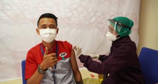 Kejar Target Herd Immunity, JNE Surabaya Vaksinasi 1200 Dosis 18