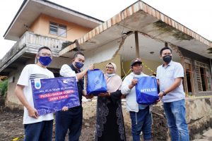 Donasi Karyawan XL Axiata Untuk Korban Banjir di Berbagai Daerah 1