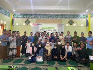 Smartfren Community Roadshow Gelar Program Teman Pintar dan Kegiatan Sosial 1