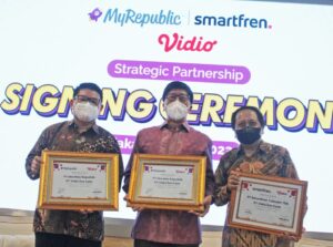 Kolaborasi Smartfren Dengan Vidio dan MyRepublik, Optimis Ciptakan Dampak Positif 1