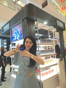 Sambut Imlek, C&F Kenalkan The Ultimate Prosperity in Beauty Pop Up Store di Galaxy Mall 2