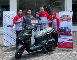 Member JLC Asal Pasuruan Menangkan Hadiah Utama JLC Lucky Draw 2023 1