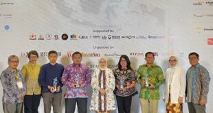 JNE Raih Penghargaan "Mitra UMKM" di UMKM Summit Awards 2024 10