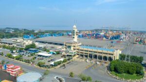 25 Tahun PT Terminal Petikemas Surabaya Hadir Menyongsong Masa Depan 2