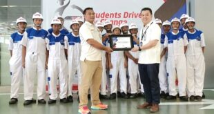Auto2000 Student Drive for Change, Kenalkan Teknologi Elektrifikasi Pada Siswa SMK 24