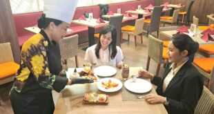 Sambut Idul Adha, Hotel Santika Pandegiling Sajikan Menu Soto Goreng 20