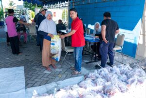 Gandeng LMI, PT TPS Bagikan Daging Qurban ke Mitra dan Masyarakat 1