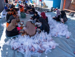 Gandeng LMI, PT TPS Bagikan Daging Qurban ke Mitra dan Masyarakat 2