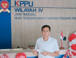 Kanwil IV KPPU dan FEB Unair luncurkan Program Empowering Usaha Mikro Kecil 1