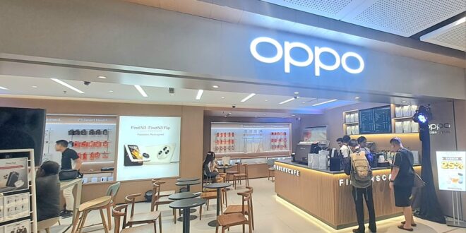 OPPO Experience Store Tunjungan Plaza, Nyobain Gadget Sambil Ngopi 5