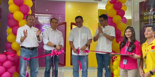 Indosat Resmikan Gerai IM3 dan 3Store di Malang, Jawa Timur 1