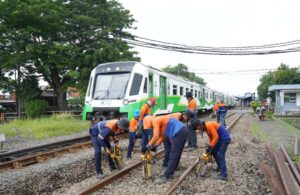 Intensif Perawatan Rel, KAI Daop 8 Pastikan Angkutan Lebaran Aman & Nyaman 1