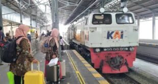 Diprediksi Pengguna Naik 5%, KAI Commuter Operasikan 51 Perjalanan Commuter Line di Wilayah 8 Surabaya 28