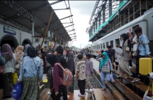 KAI Commuter Sukses Layani Lebih dari 22 Juta Pengguna Di Masa Angkutan Lebaran 2025 1