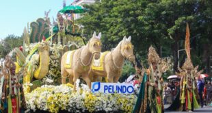 Mobil Hias Pelindo Regional 3 Angkat Legenda Nyi Roro Kidul di Surabaya Vaganza 2025 24