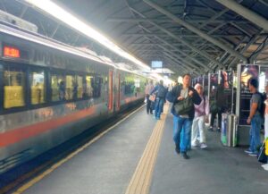 Dukung Ekonomi Berkelanjutan, KAI Daop 8 Surabaya Diskon Tiket 30% Untuk KA Ekonomi Non Subsidi 1