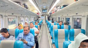 Semester I 2025, KAI Daop 8 Surabaya Layani 6 Juta Pelanggan 1