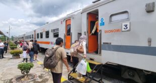 Libur Panjang, Pengguna Commuter Line di Wilayah Surabaya Naik 7% 20