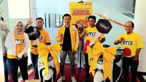 Kejutan Simpel IM3, Indosat Beri Motor Dua Outlet Terbaik di Jawa Timur 1