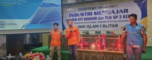 PLN Mengajar, Kenalkan Manfaat dan Bahaya Listrik Bersama SMK Islam 1 Blitar 1