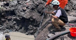 Kolaborasi PLN & Dinas PU Sidoarjo, Amankan SKTT Terdampak Rehabilitasi Jembatan Banjarsari 29