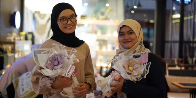 Hijab Bucket Class Ala ARTOTEL TS Suites Surabaya 2