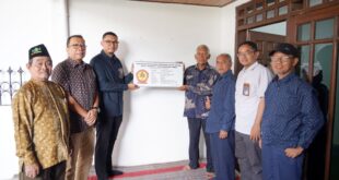 PLN NP Ubah Rumah Tak Layak Jadi Hunian Sehat Untuk Pensiunan 26