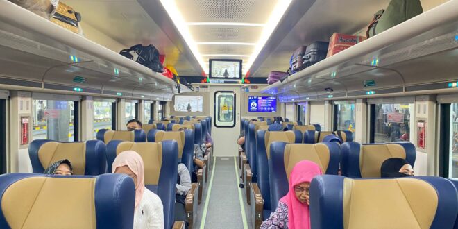 KAI Daop 8 Layani 3,09 Juta Penumpang, Naik 16% 12