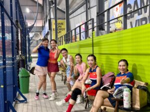 Grand Whiz Praxis Surabaya Rayakan Kartini Lewat Padel Bersama Komunitas 1
