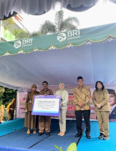 BRI Kaliasin Salurkan Bantuan CSR ke SDN Airlangga 1 Surabaya 1
