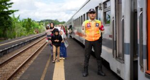 Commuter Line Supas ke Probolinggo Dongkrak Penumpang & Ekonomi Lokal 2