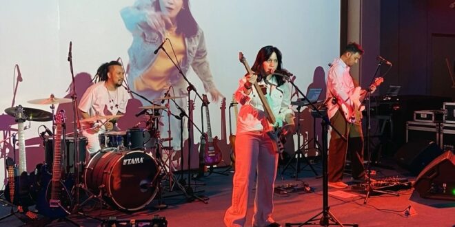 Grand Whiz Hotel Praxis Surabaya Rayakan Anniversary Pertama Lewat Dukungan Musik Lokal 1