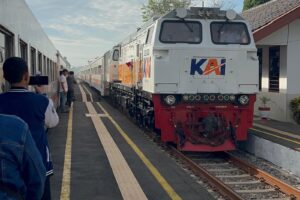 KAI Commuter Tambah Kapasitas, Kursi Naik Jadi 106 per Kereta 1