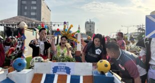 Rujak Uleg King Salmon Antar EXCOTEL Design Hotel Surabaya Juara 16