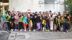 35 Perempuan Lari Berkebaya di Basra Loop 1