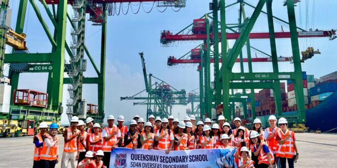 Queensway Secondary School Pelajari Smart Port di Teluk Lamong 4