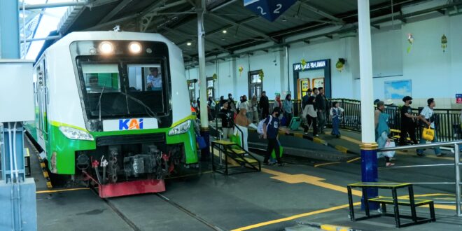 Libur Sekolah, Penumpang Commuter Line Surabaya Melonjak 1