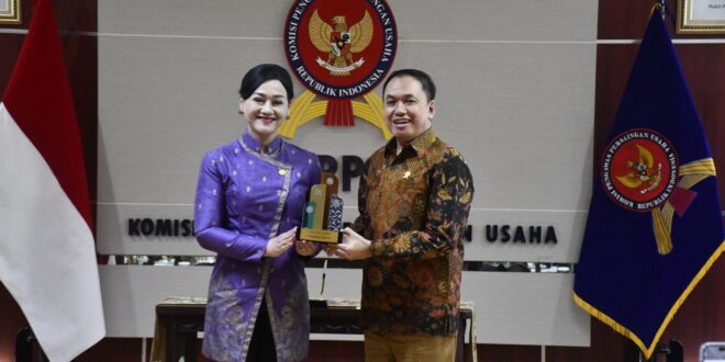 KPPU dan OJK Perkuat Sinergi Sektor Jasa Keuangan 2