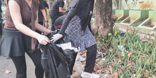 Grand Swiss-Belhotel Darmo Tutup HUT RI dengan Plogging 1