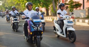 PLN UID Jatim Rayakan HPN dengan Konvoi Motor Listrik 2