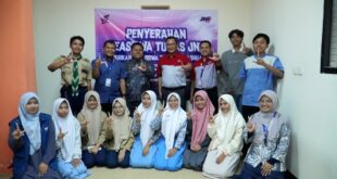 JNE Salurkan Beasiswa TUNAS untuk 29 Siswa di Jawa Timur 20
